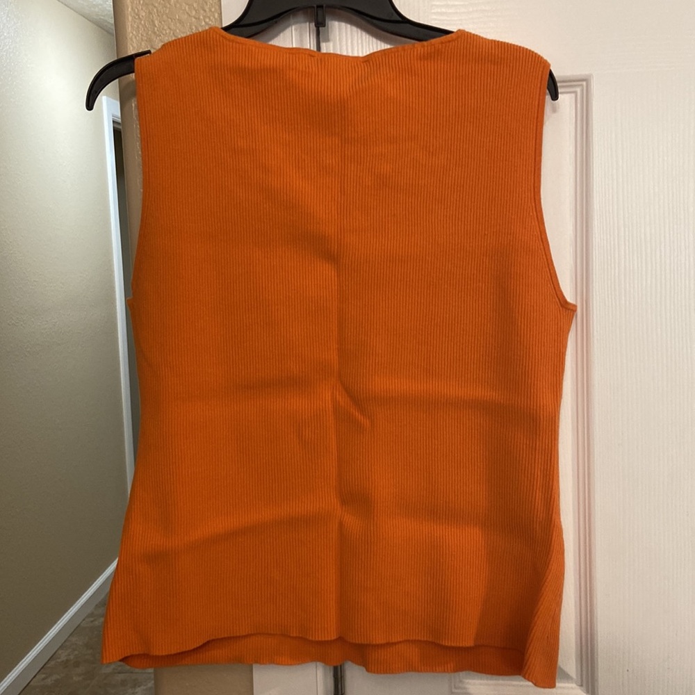 Peter Nygart Orange top with Applique Neckline - Picture 4 of 4